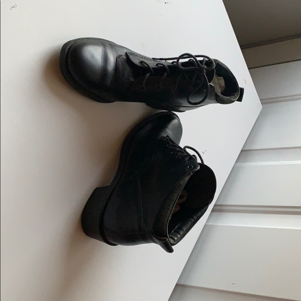 Lace boots